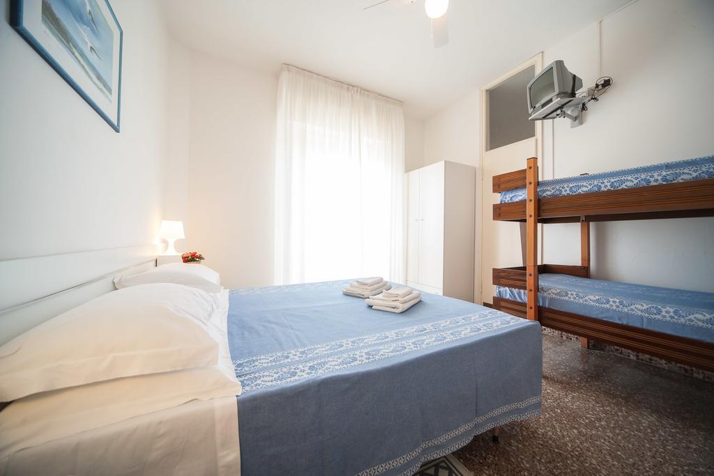 Hotel Madison Riccione Buitenkant foto